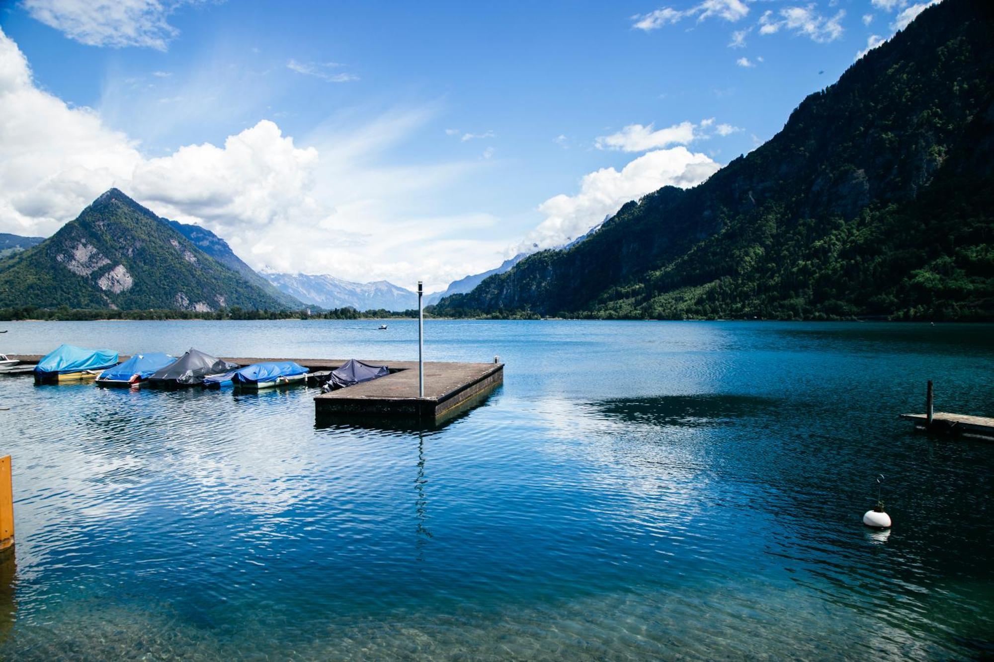 Au Bord Du Lac Darligen ภายนอก รูปภาพ