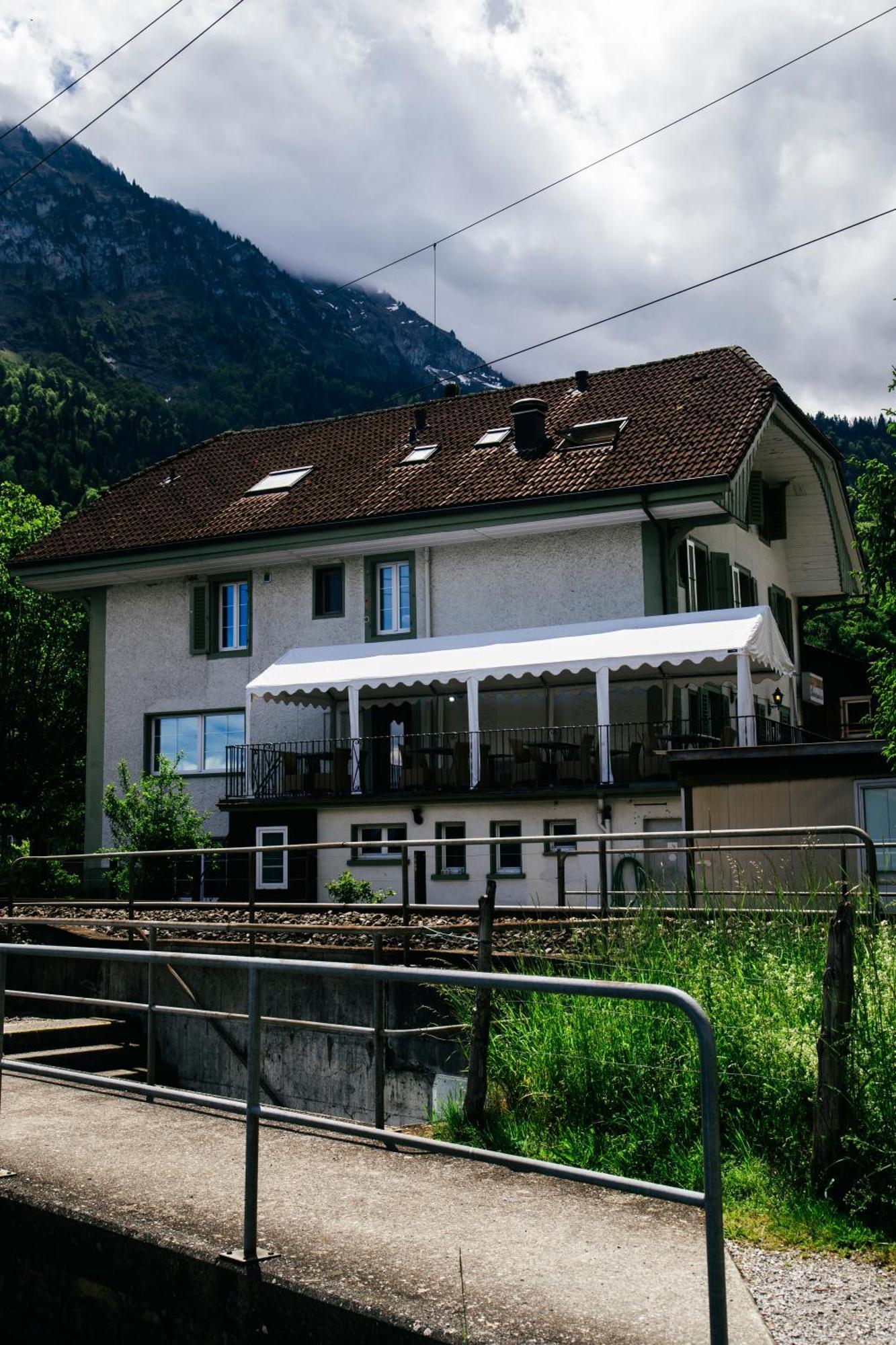 Au Bord Du Lac Darligen ภายนอก รูปภาพ