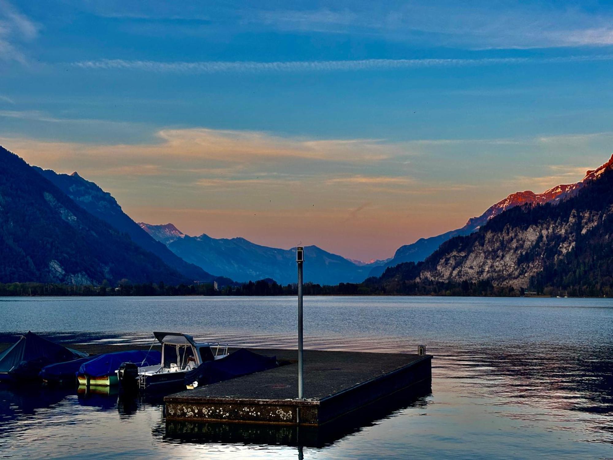 Au Bord Du Lac Darligen ภายนอก รูปภาพ
